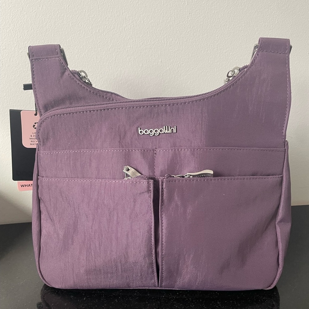 NWT Baggallini Crossbody, Lightweight Water-resistant Handbag in Misty Pink